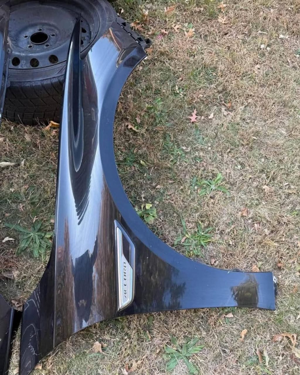 10th Gen Honda Accord OEM Front Fenders - Image 3
