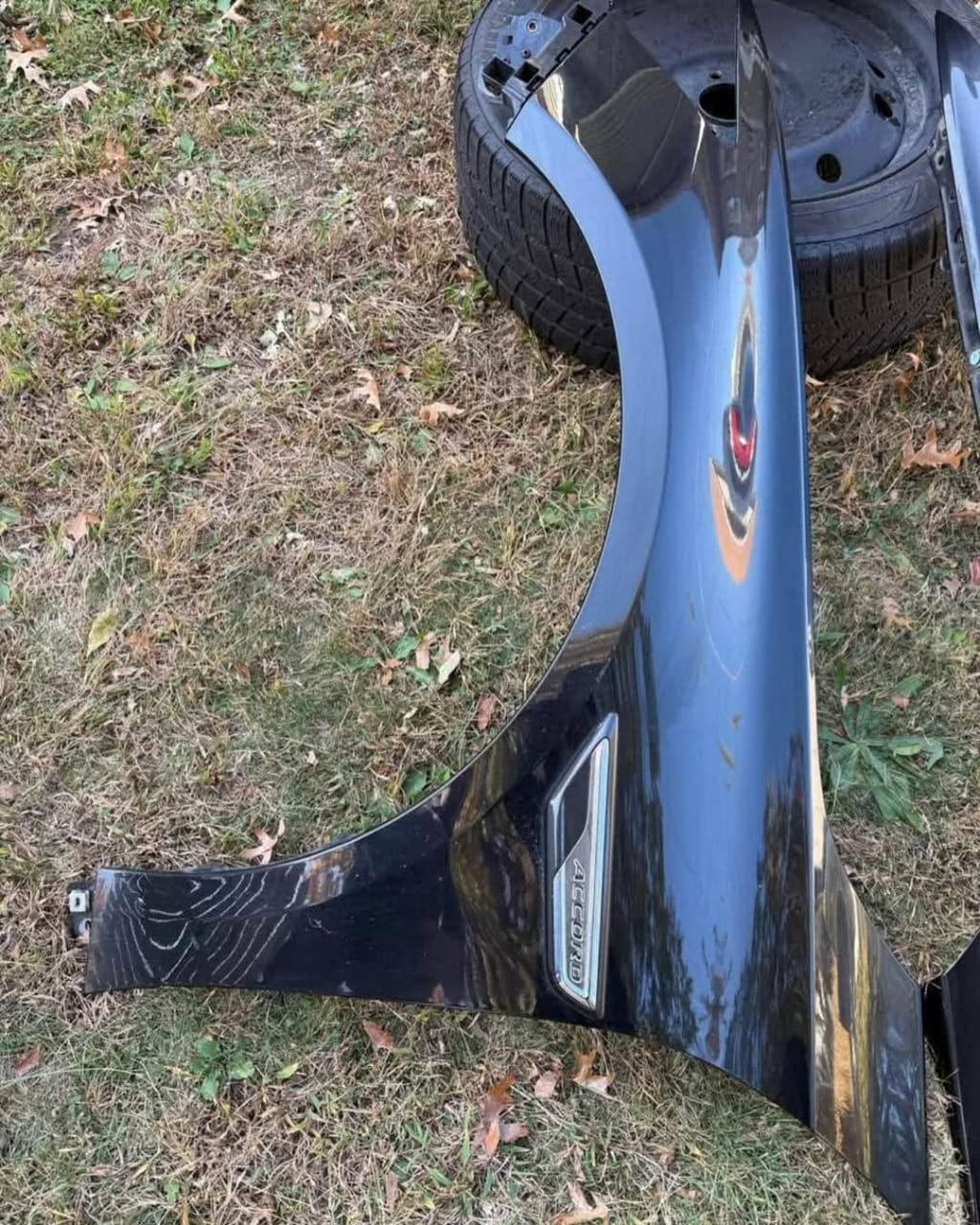 10th Gen Honda Accord OEM Front Fenders - Image 2